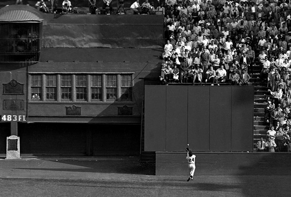Willie Mays making his iconic catch